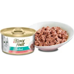 Fancy Feast Petit Filetes de Salmón 85gr x 8 Unidades (Grilled Salmon Feast in Gravy)