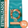 PURINA® ONE® Esterilizado Pollo y Salmón 2kg
